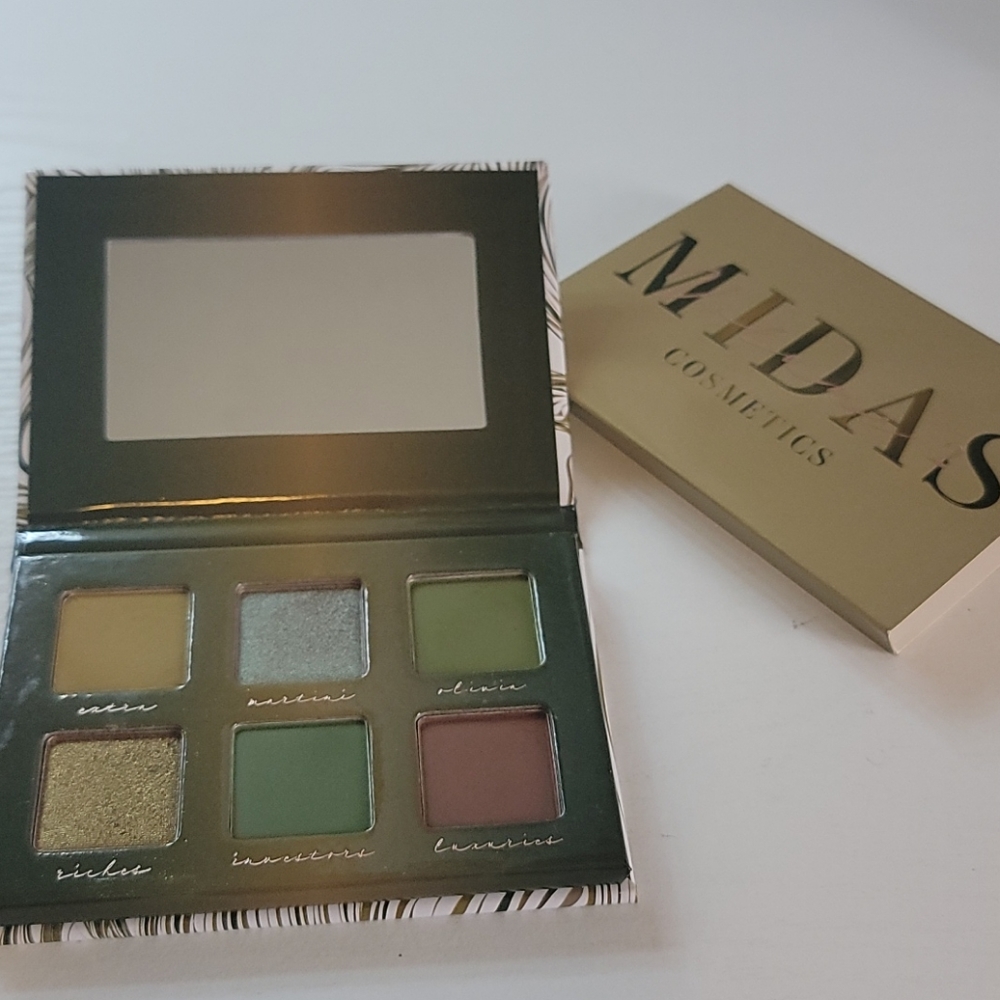 Midas Cosmetics Artistry Palette Vol. 2